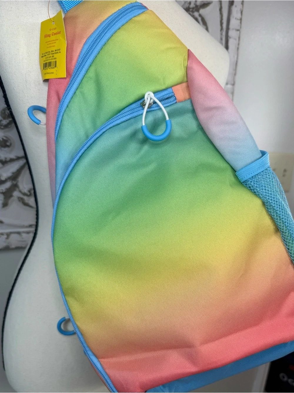 Pastel Rainbow 12-Can Sling Cooler Bag NWT Summer insulated Crossbody Cooler - Picture 2 of 6